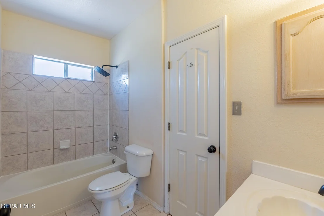 Photo of 6233 Kings Bridge Drive