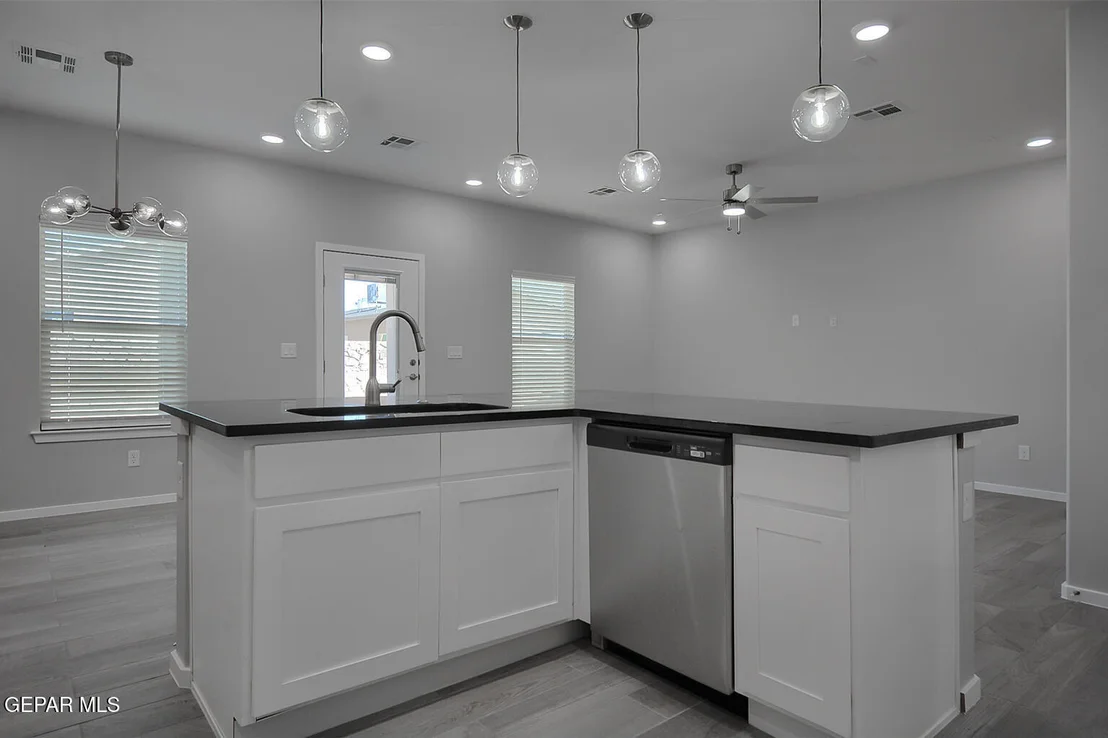 Photo of 3812 Course Street