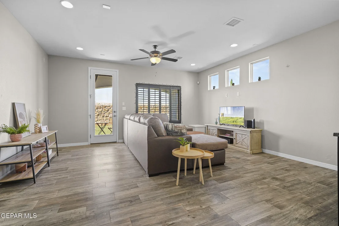 Photo of 7257 LONG MEADOW Drive