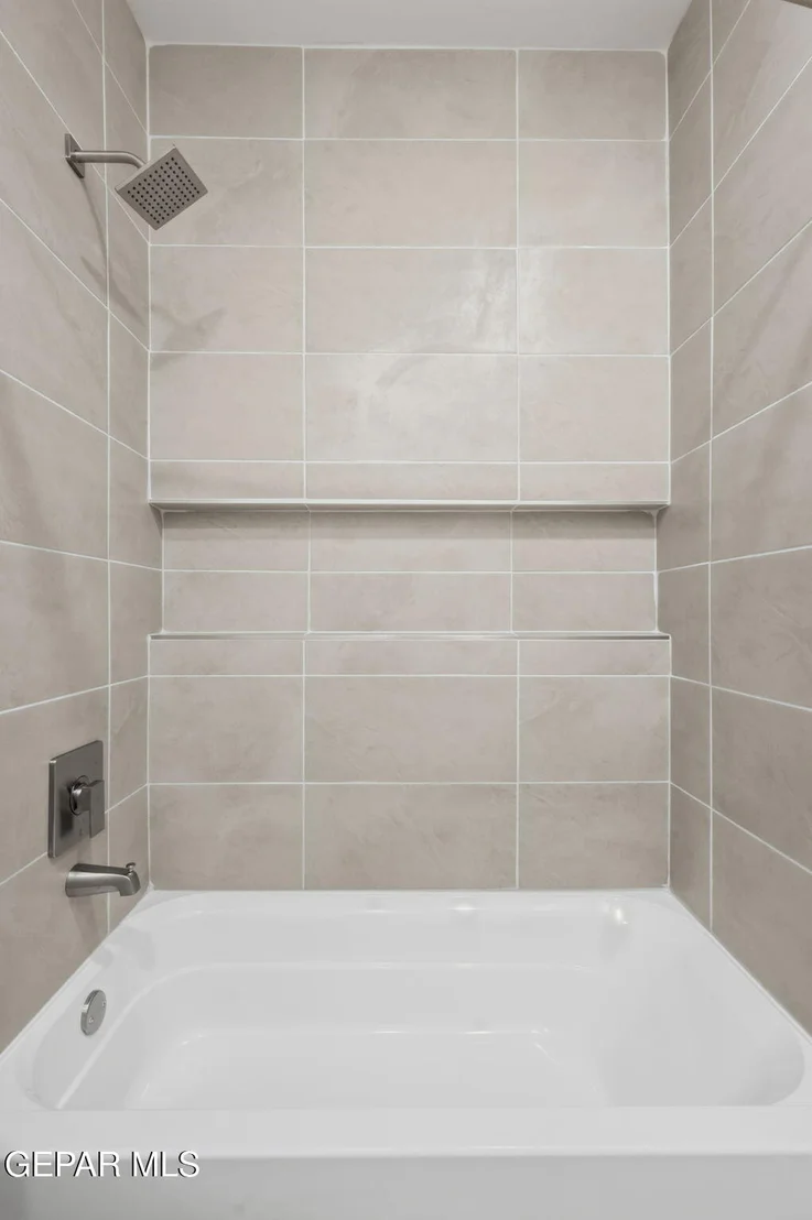 Photo of 13829 Summer Wave Avenue