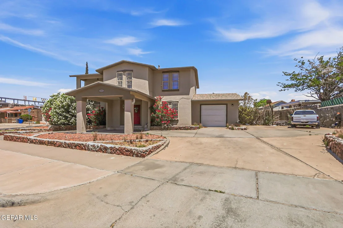 Photo of Unit 2 at 1530 Common Drive