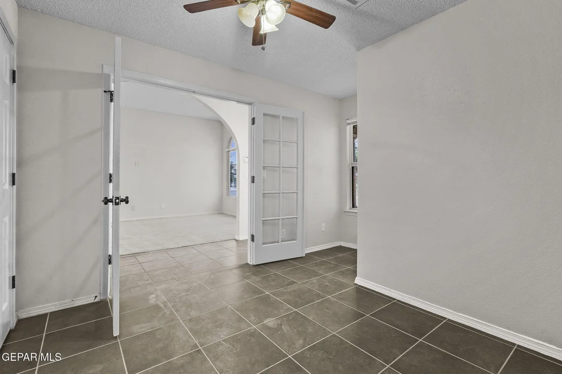 Photo of 813 Desert Bush Drive