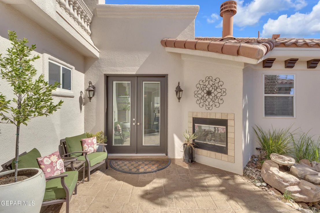 Photo of 1237 CALLE LAGO