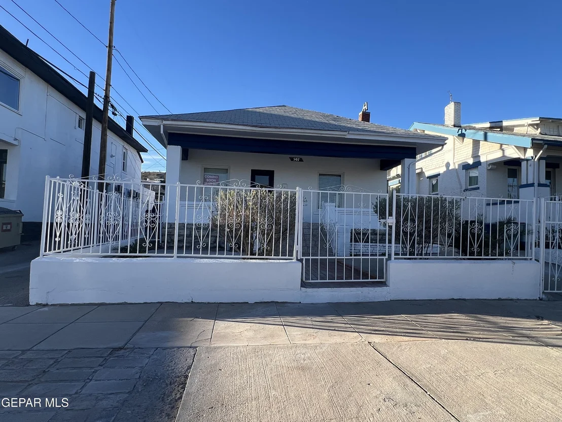 Photo of 507 E CLIFF Drive