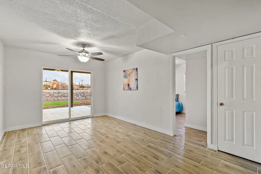 Photo of 220 Carnival Drive