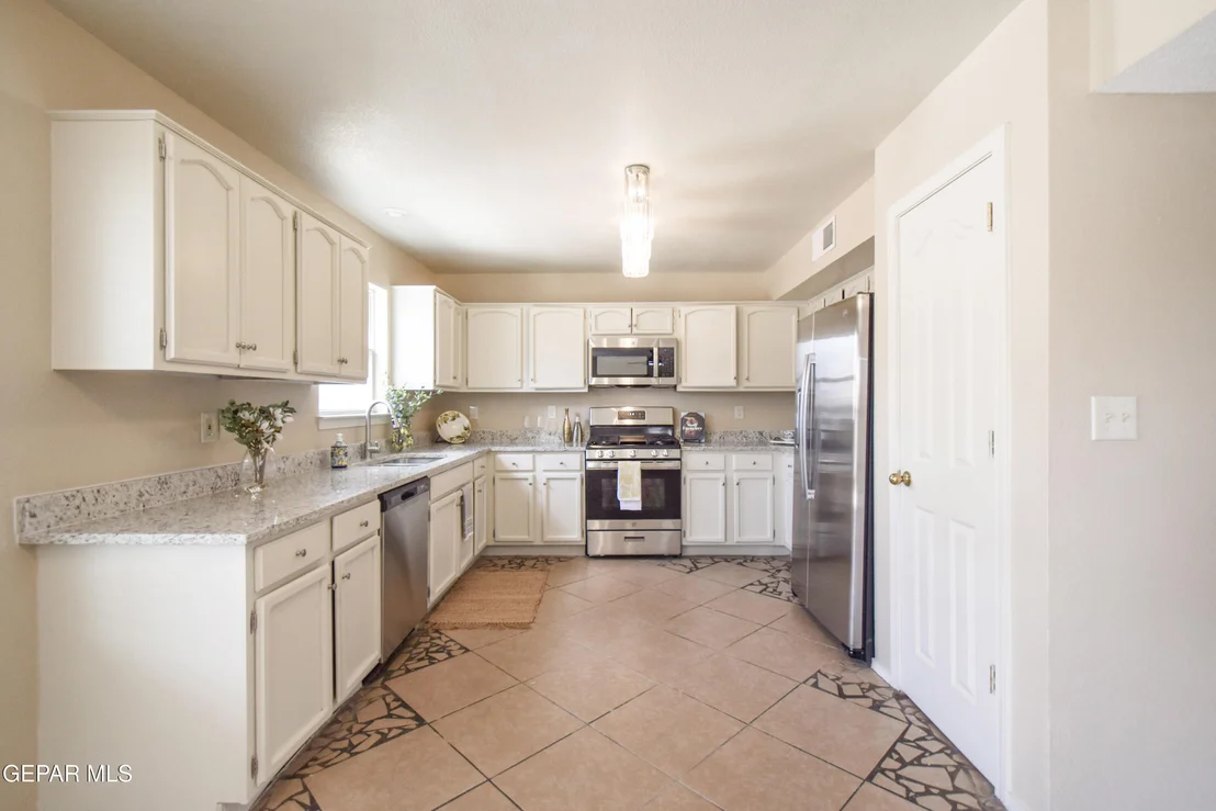 Photo of 14213 PACIFIC POINT Drive