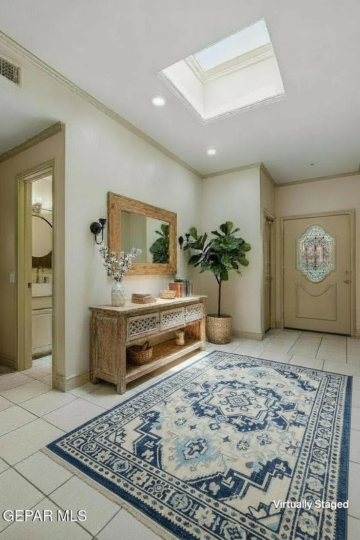 Photo of 1077 LOS JARDINES Circle