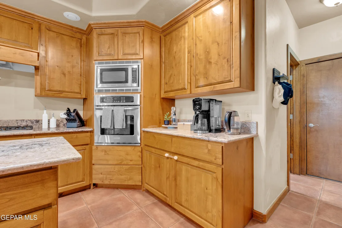 Photo of 1072 LOS MOROS Drive