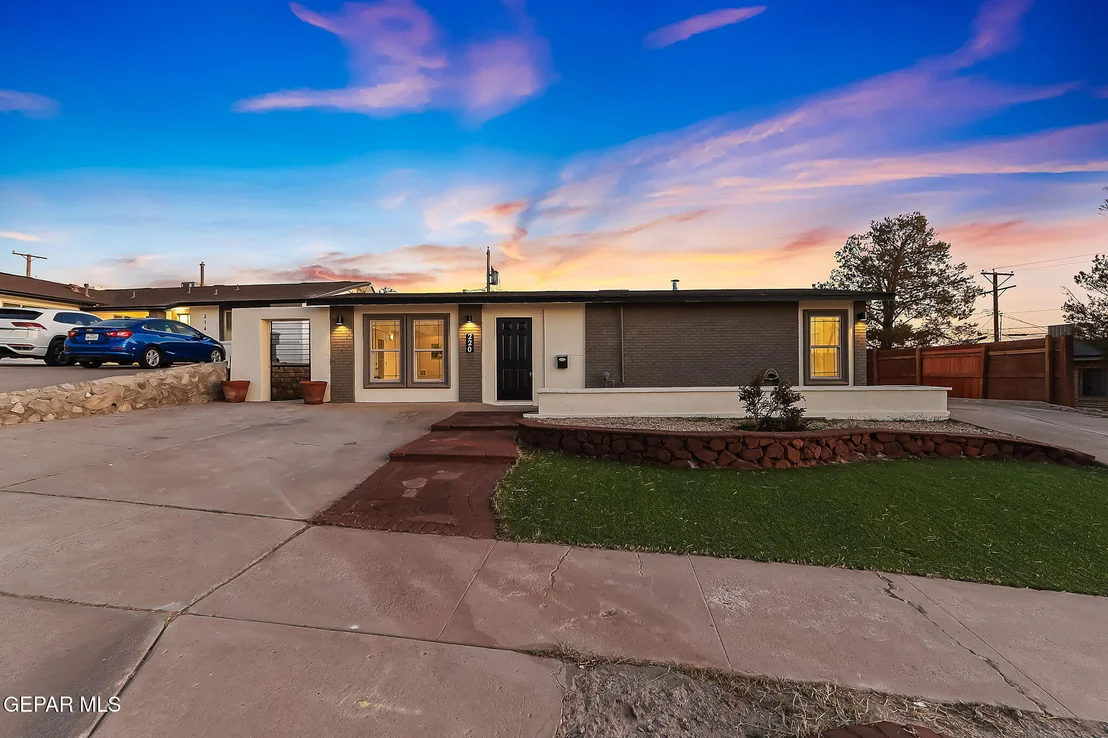 Photo of 220 Carnival Drive