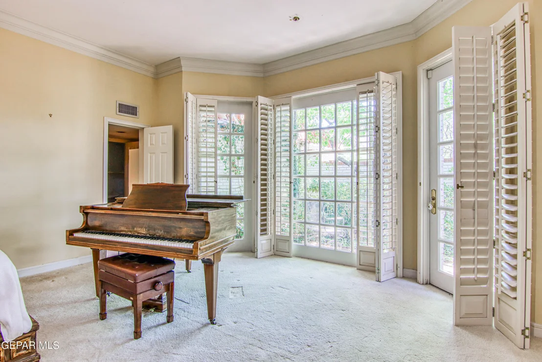 Photo of 6041 TORREY PINES Drive