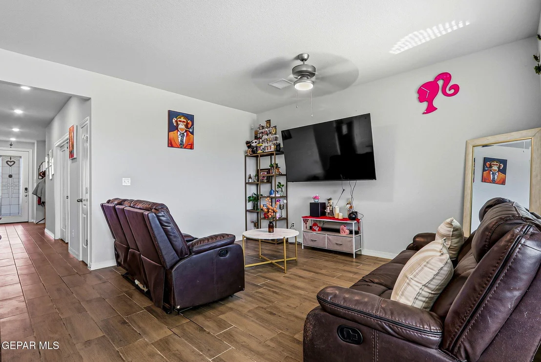 Photo of 6166 HIDDEN PASSAGE Avenue