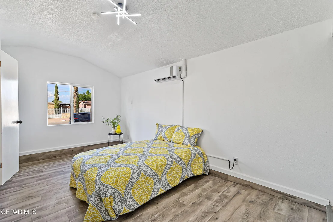 Photo of 8433 INDEPENDENCE Drive