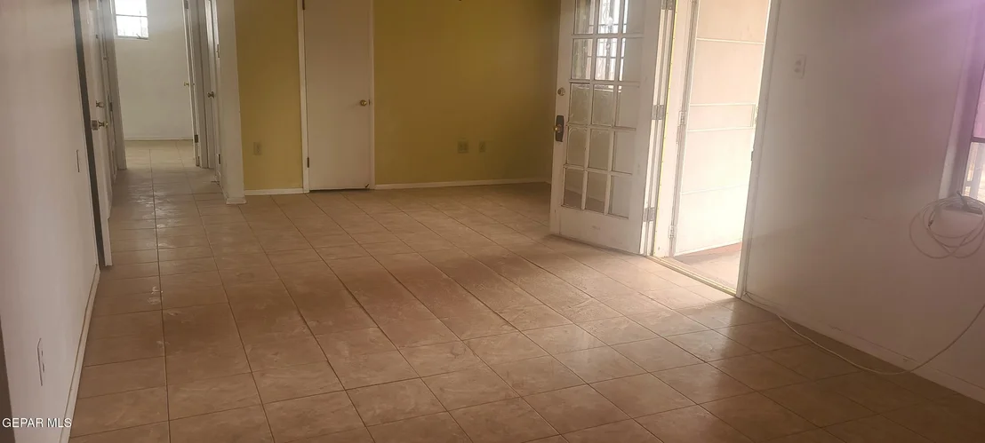 Photo of 1601 Globe Circle