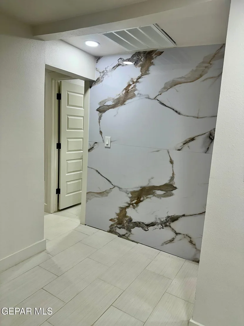 Photo of 8045 GILBERT Drive