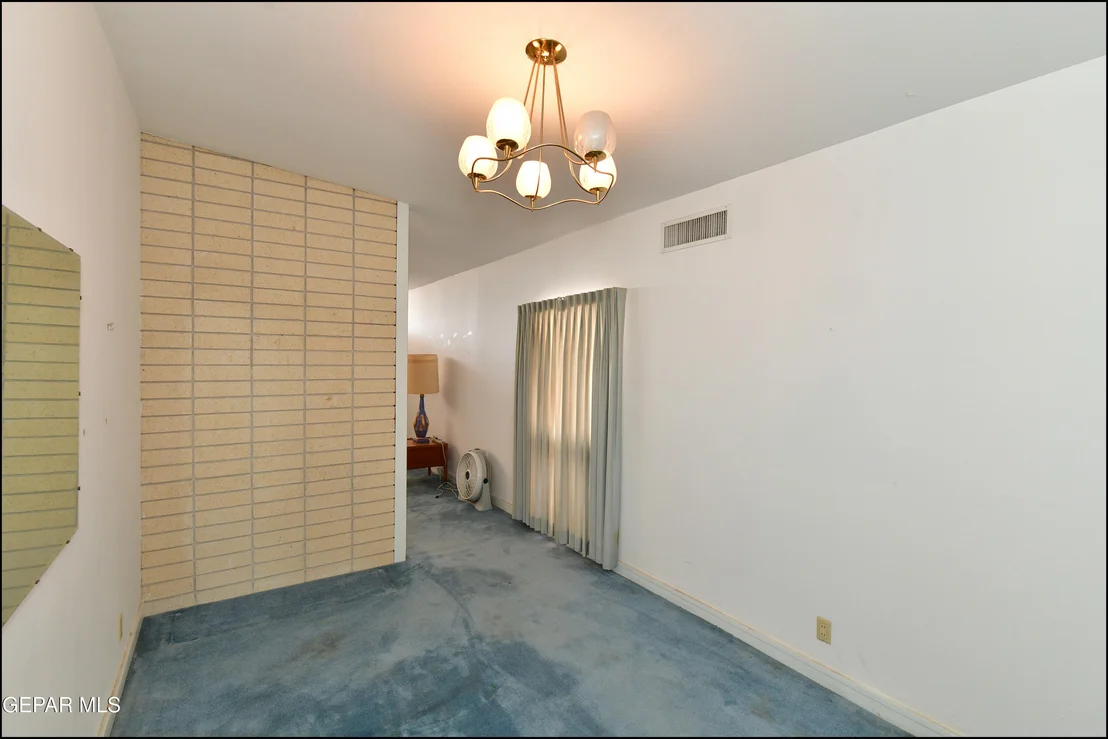 Photo of 9525 DESERT RIDGE Drive