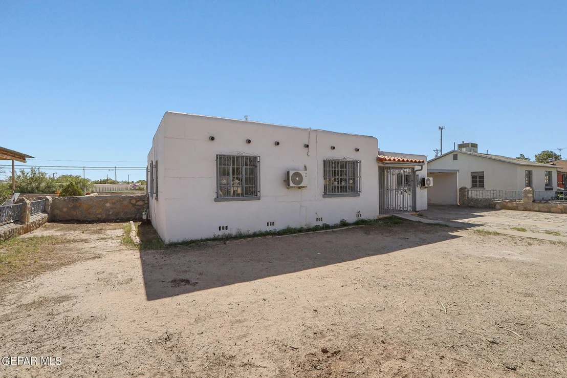 Photo of 8056 Carpenter Drive