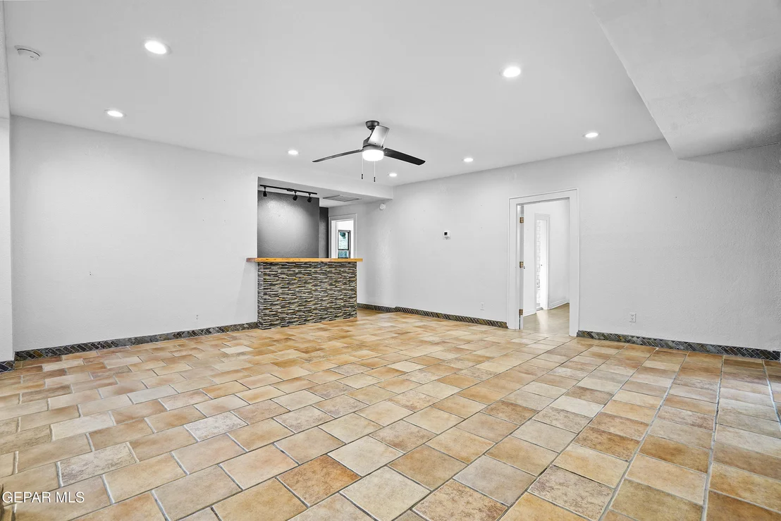 Photo of 200 W Sunset Road
