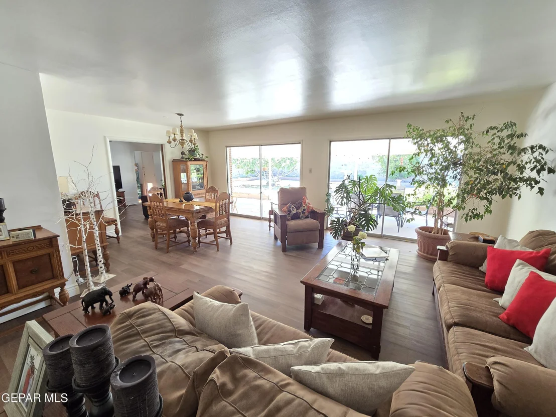 Photo of 4200 BUCKINGHAM Drive