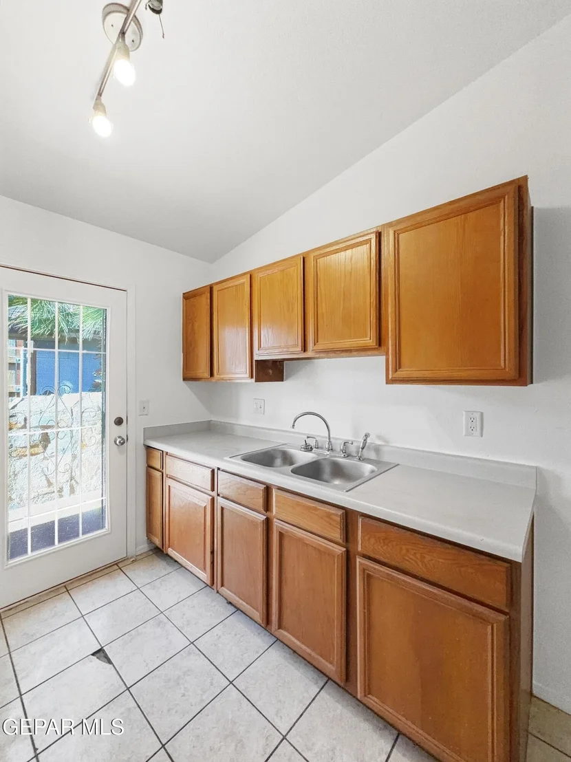Photo of 1695 SAINT STEPHEN Place
