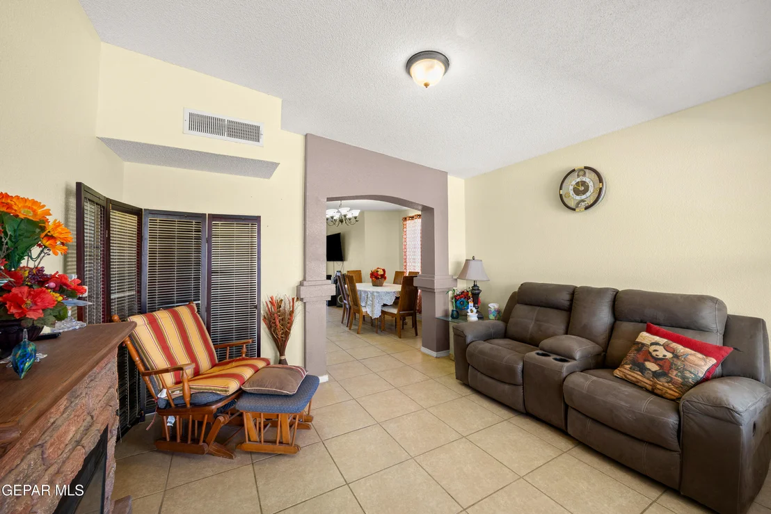 Photo of 11916 AUBURN SANDS Drive