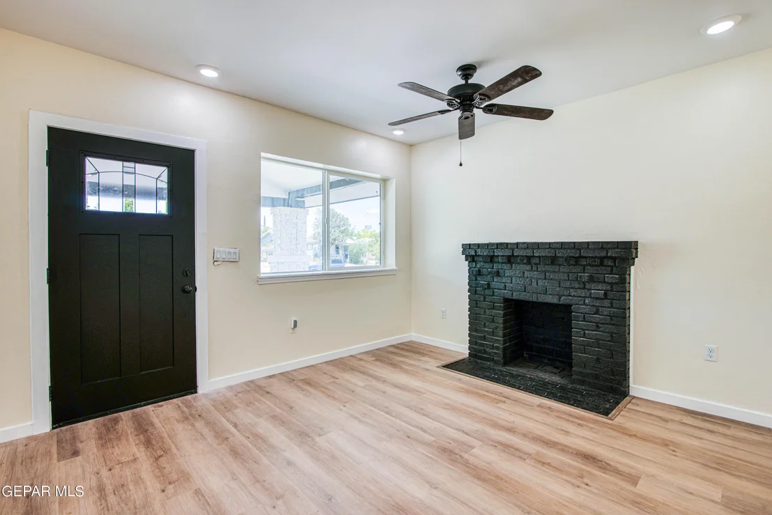 Photo of 3808 Mountain Avenue
