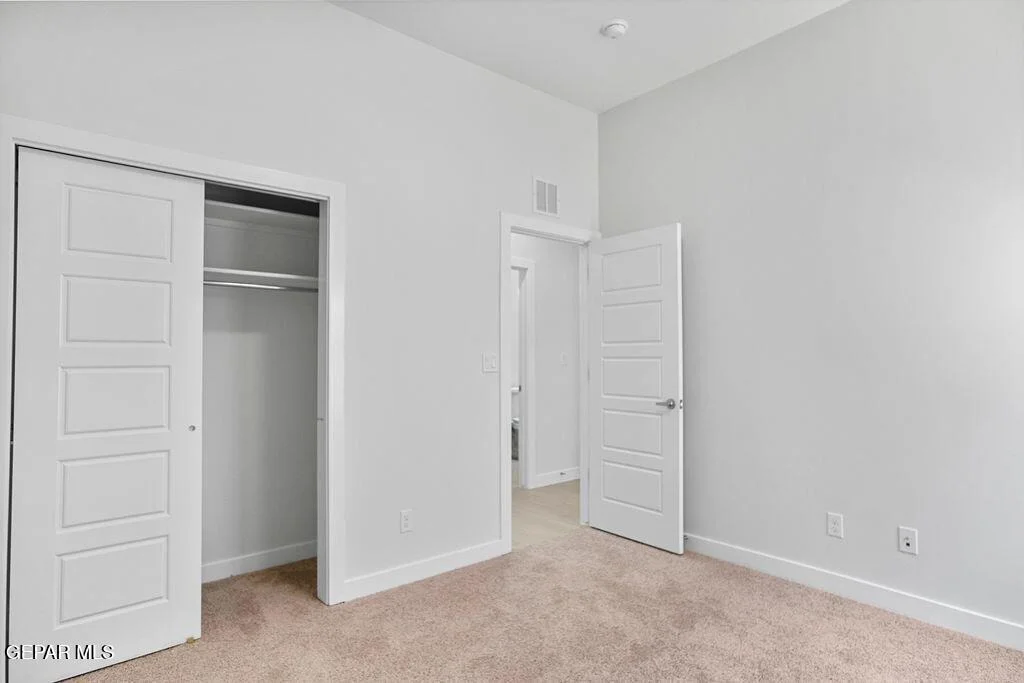 Photo of 425 Deserts Drive