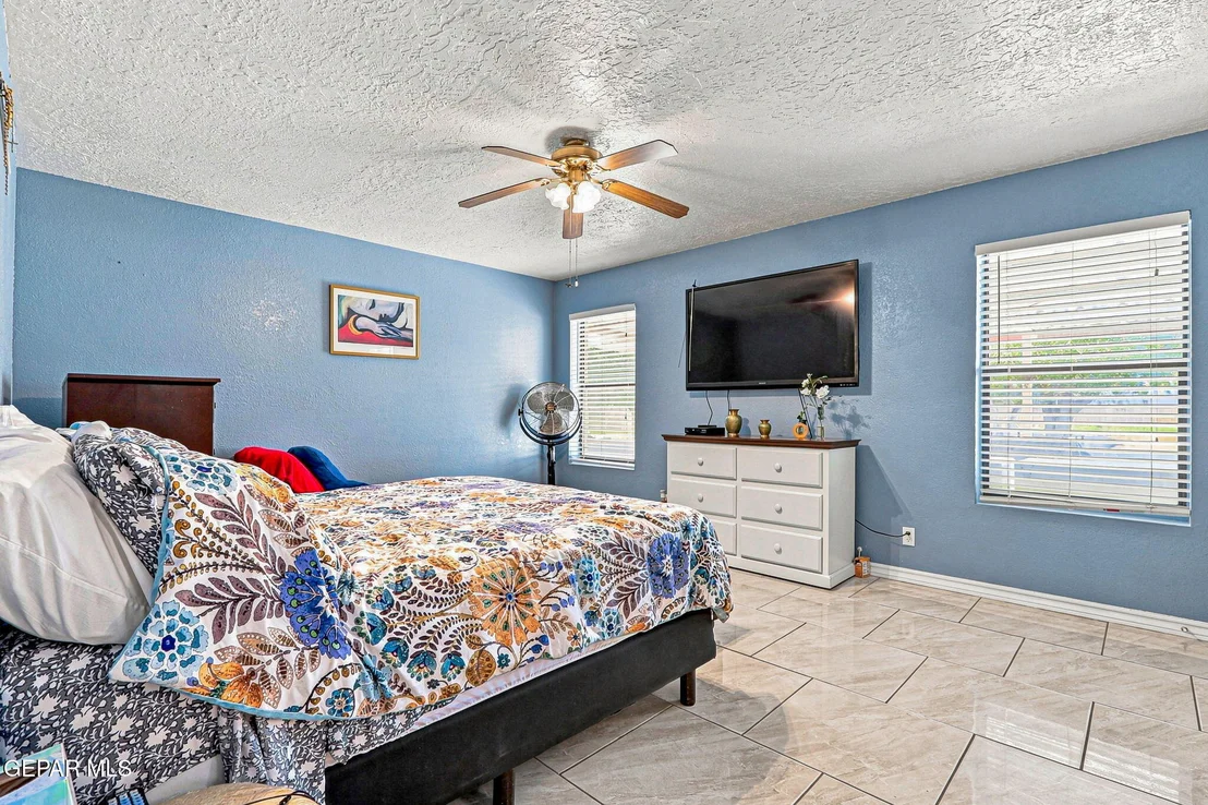 Photo of 125 LA NELL Drive
