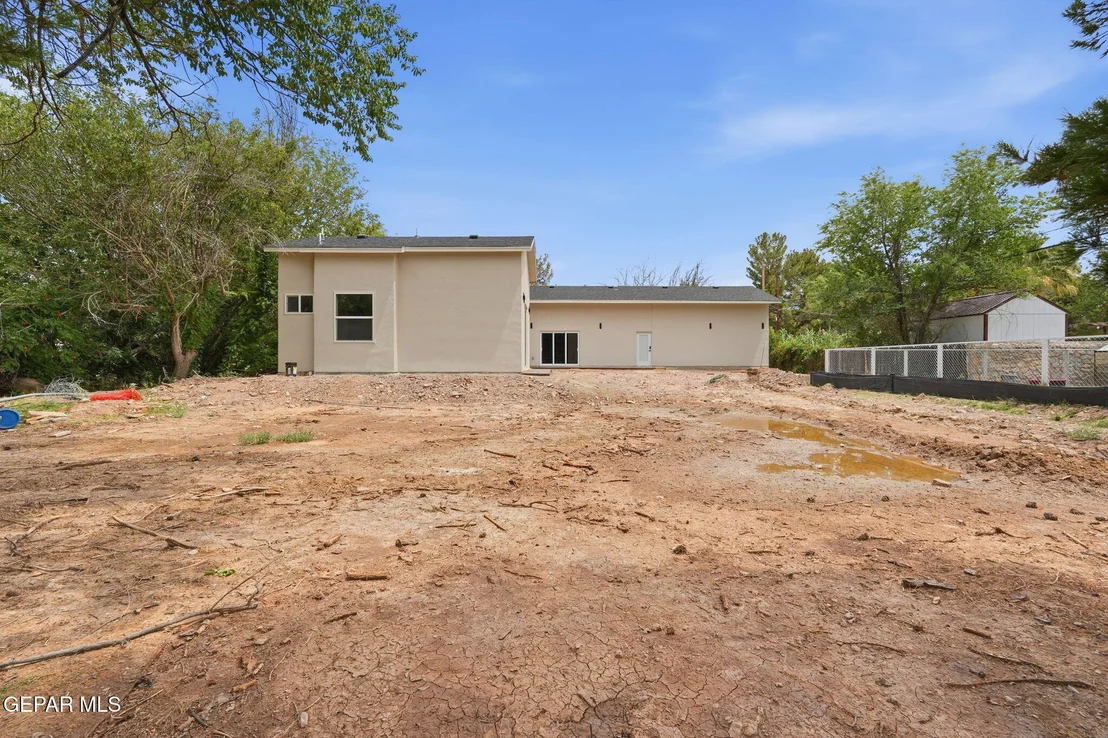 Photo of 115 BIRD Avenue