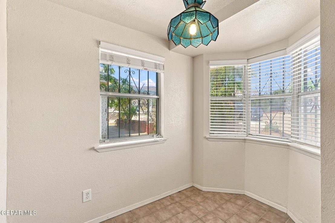 Photo of 3110 VAN BUREN Avenue