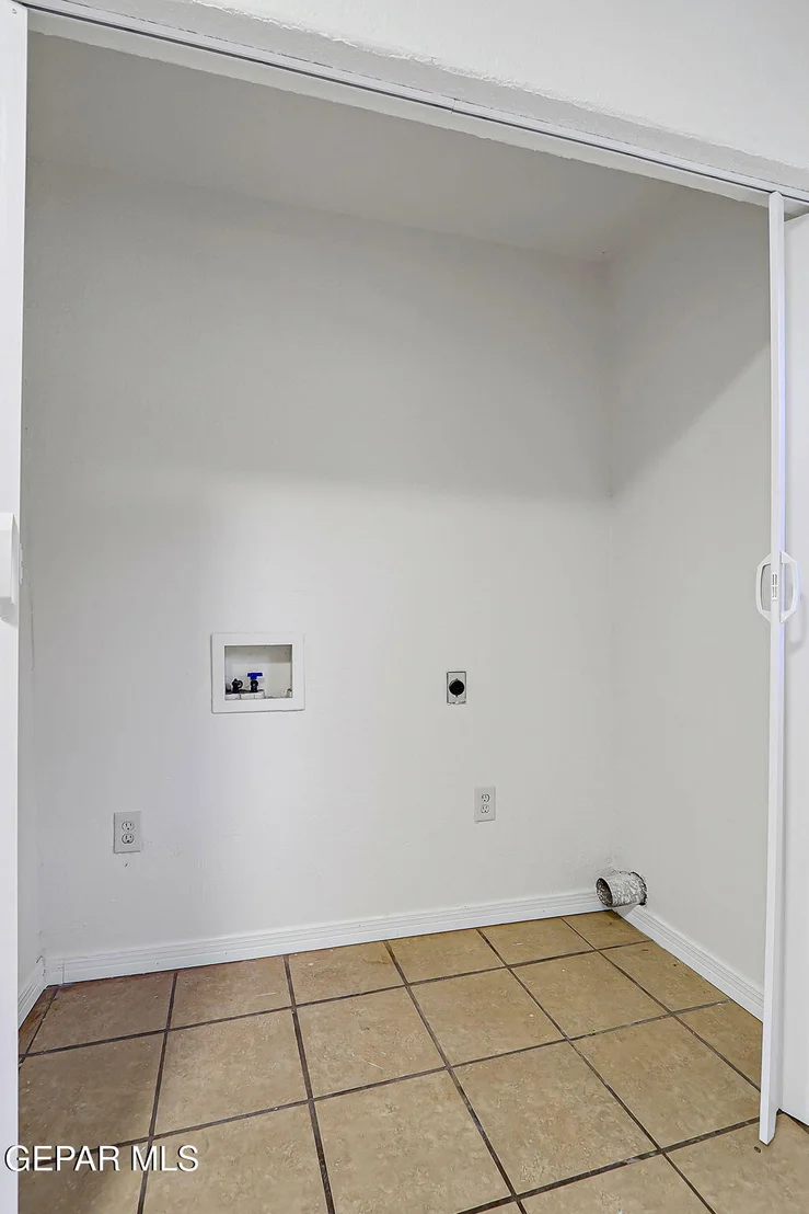 Photo of 12343 Orchard Park