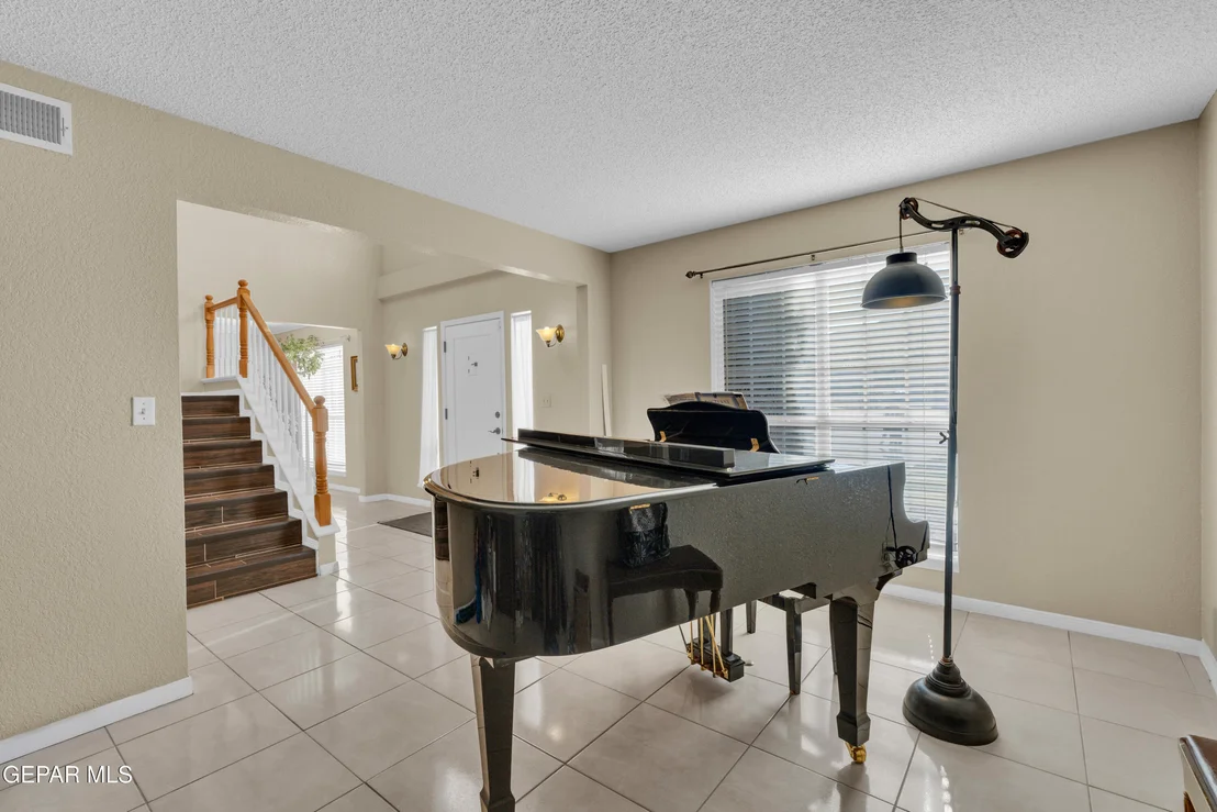 Photo of 1107 SUN RIDGE Drive