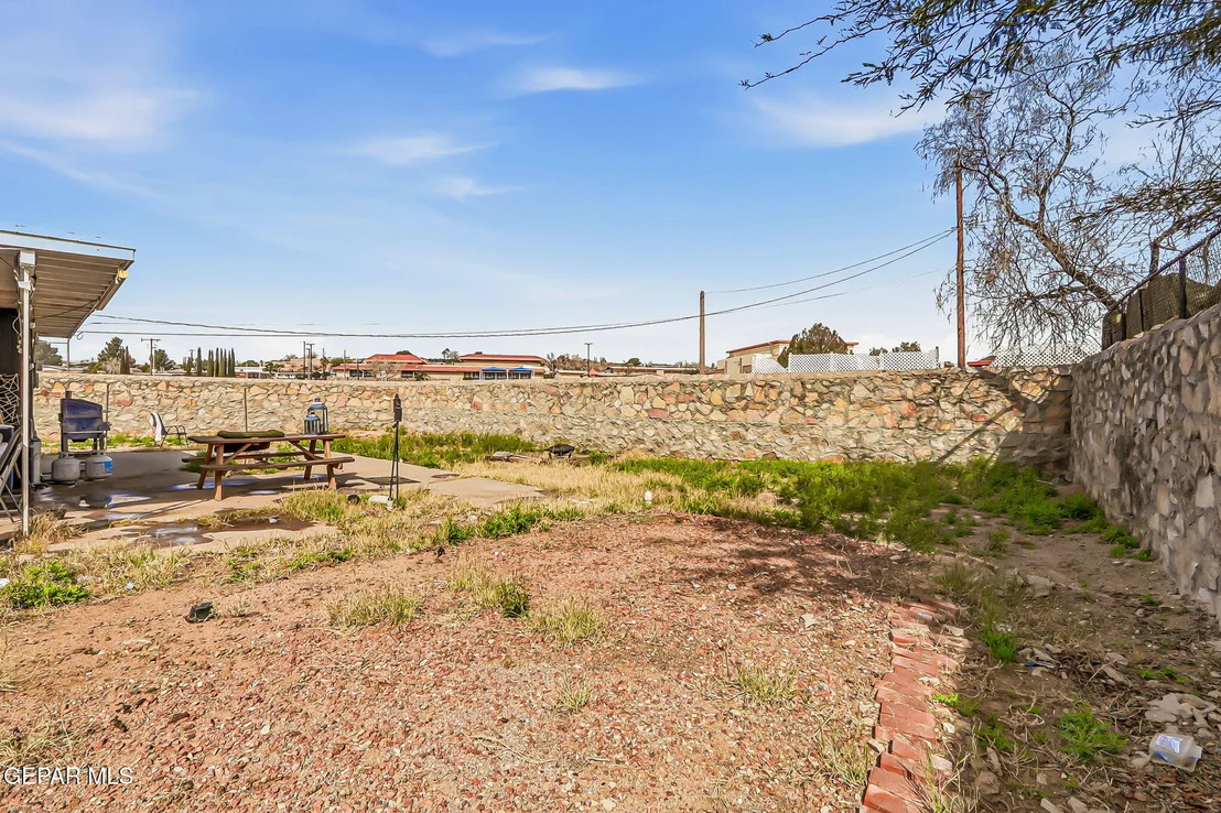 Photo of 10101 CHINABERRY Drive