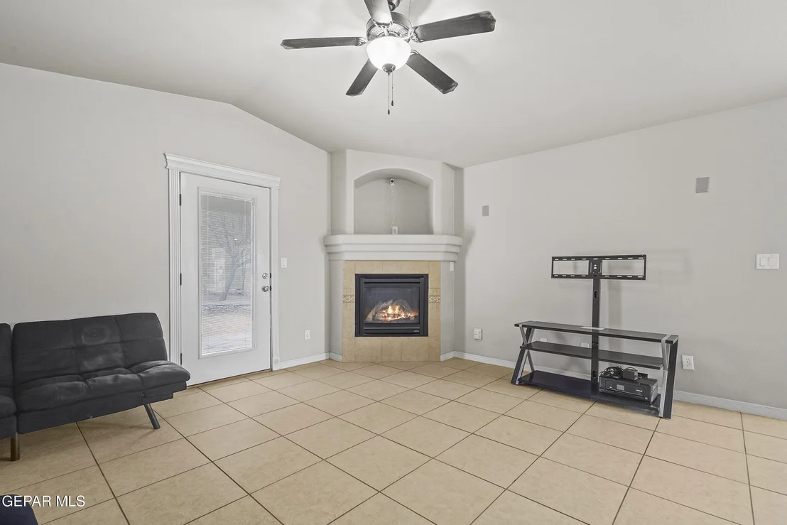 Photo of 3265 MAPLE POINT Drive