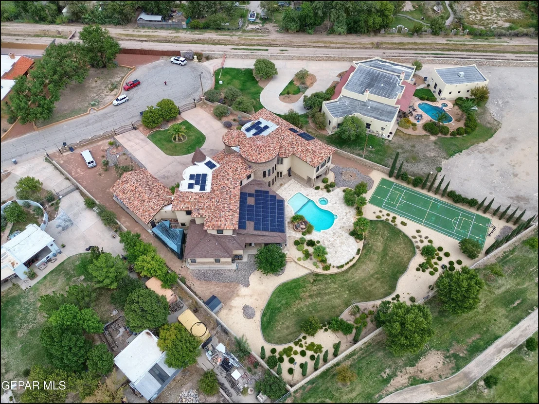 Photo of 4006 ROADSIDE Court