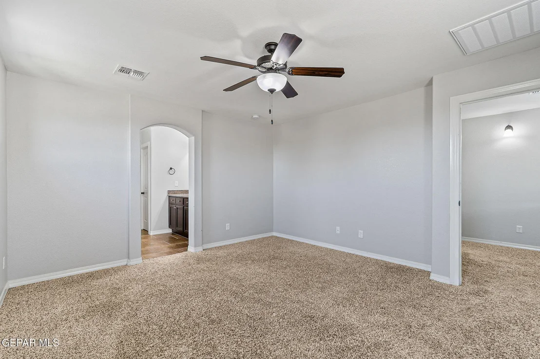 Photo of 7108 N North Skies