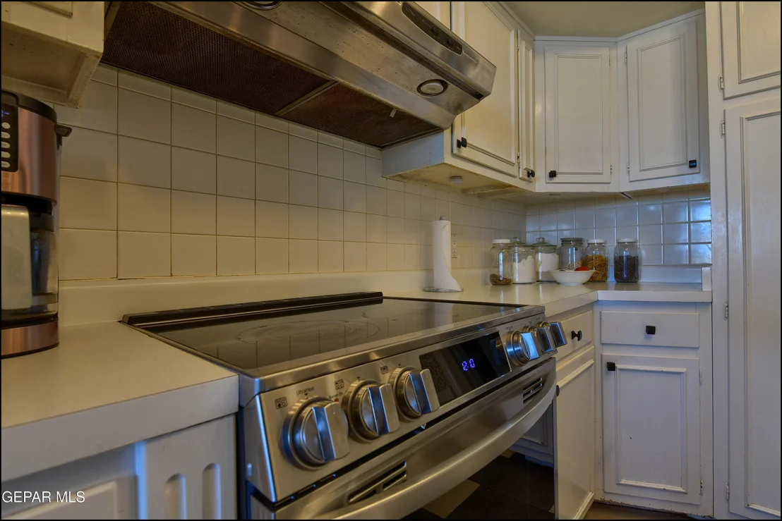 Photo of 411 CROWN POINT Drive
