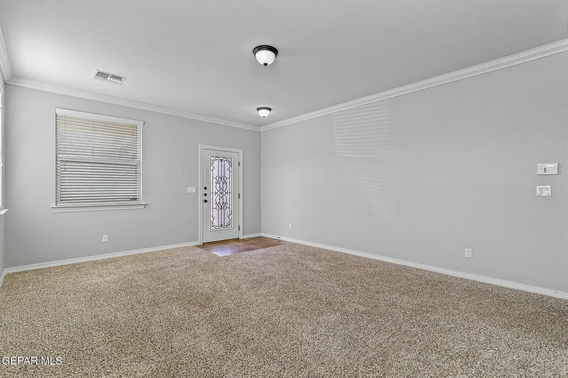 Photo of 7108 N North Skies