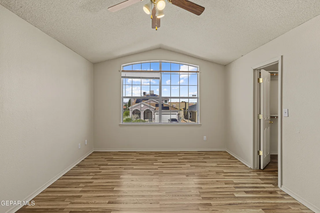 Photo of 10817 WALDEN POND Street