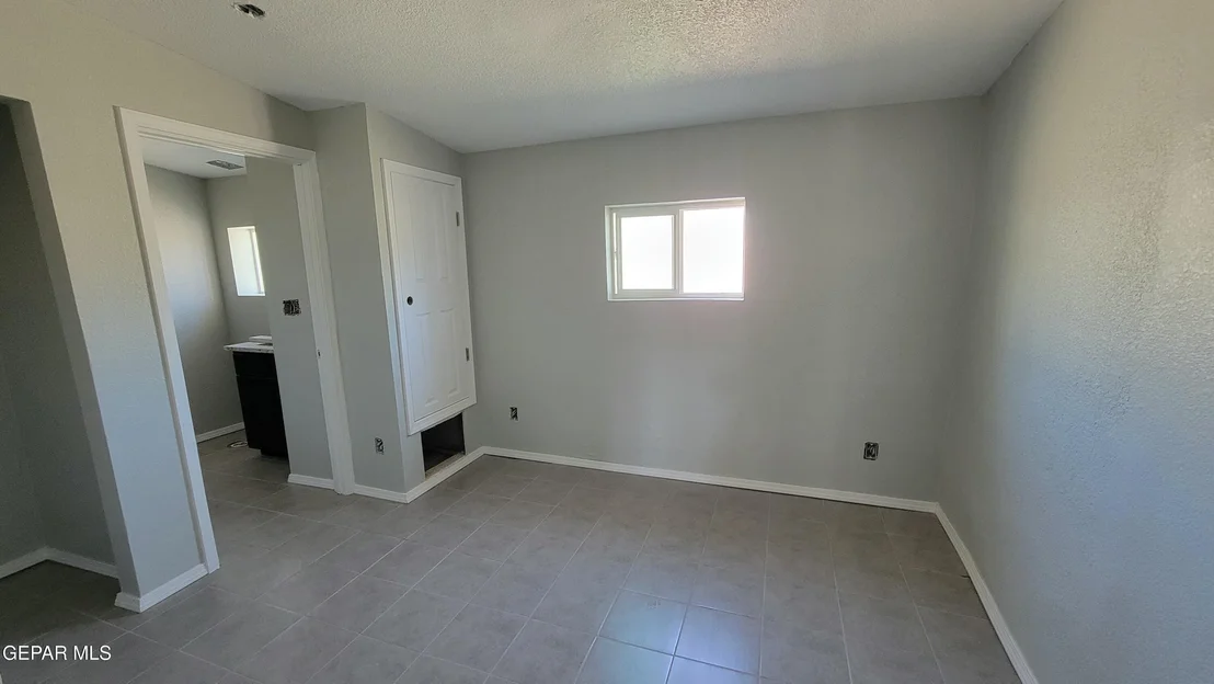Photo of 231 FRANCIS Street