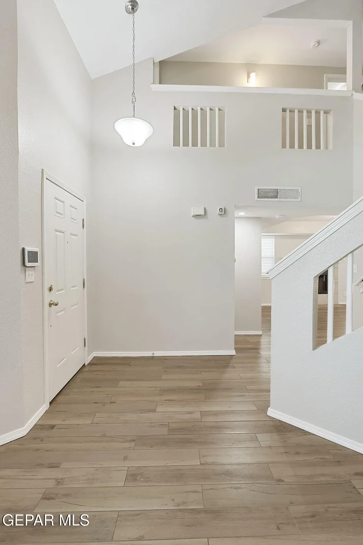 Photo of 601 Kearney Way