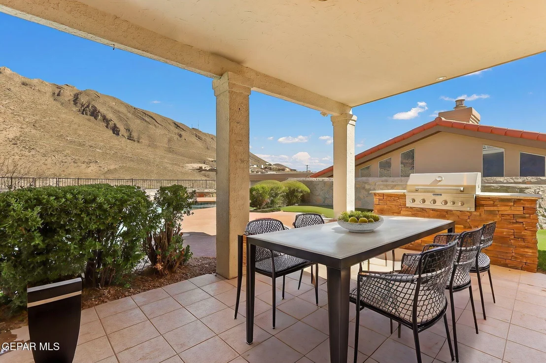 Photo of 5566 Buckley Drive