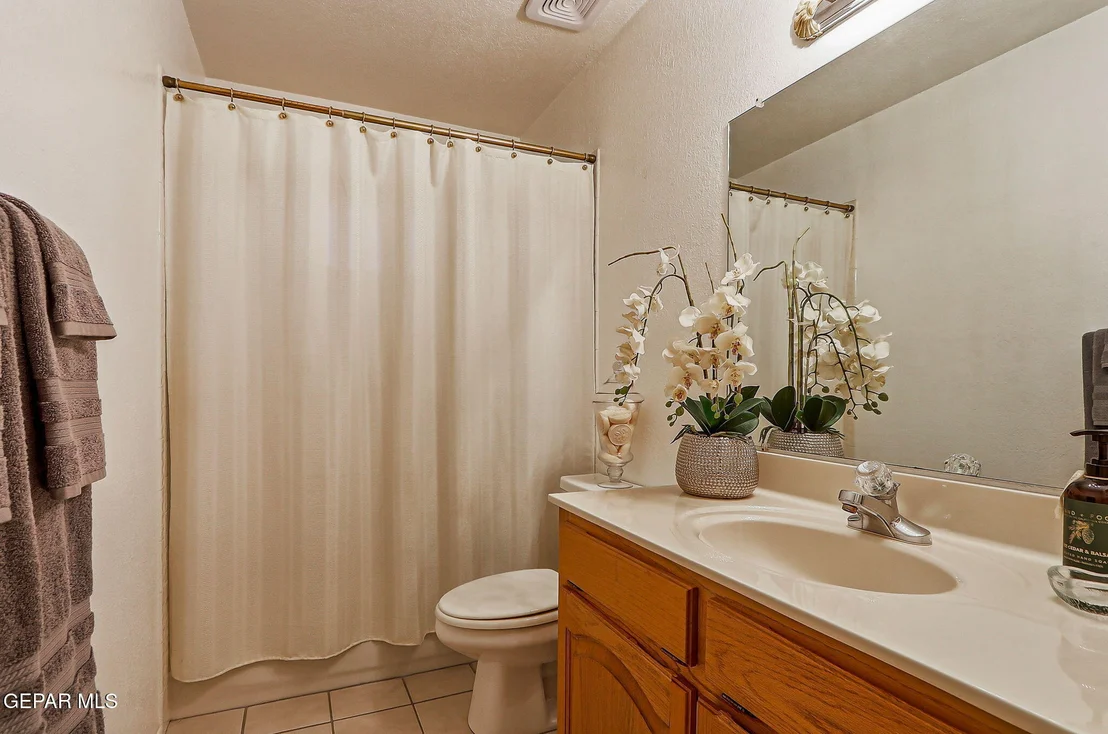 Photo of 7616 DIANJOU Drive