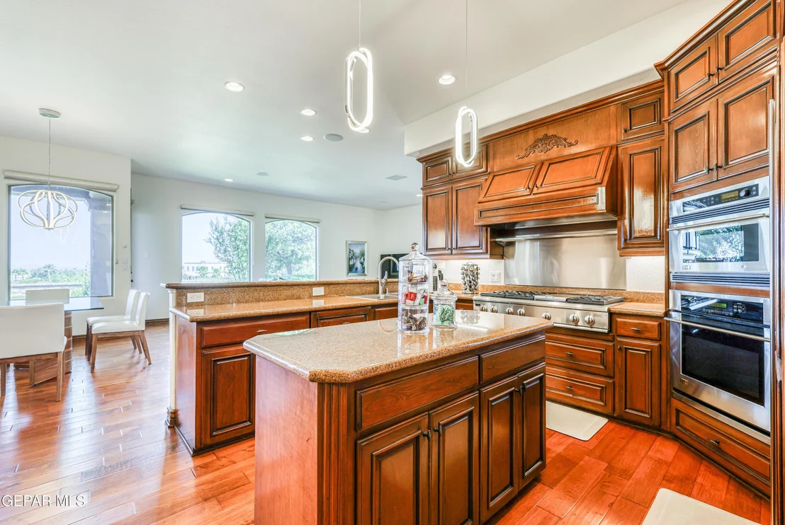 Photo of 6309 VIA SERENA Drive