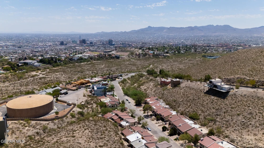 Photo of 8 SIERRA CREST Drive