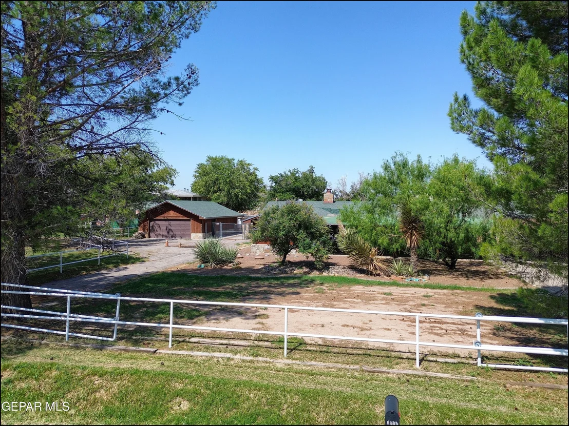 Photo of 6525 UPPER VALLEY Road
