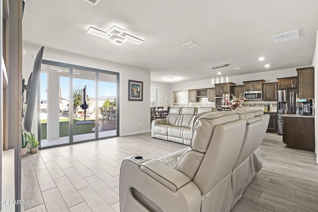 Photo of 7317 GLACIER Drive
