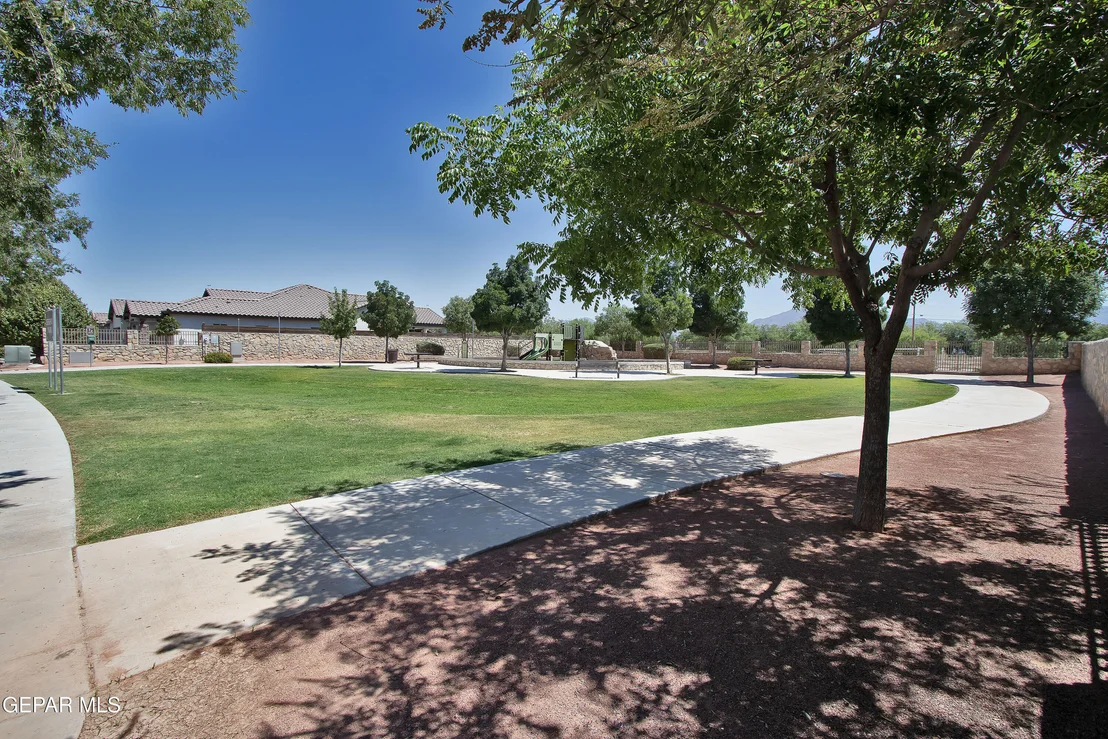 Photo of 920 TYLER SETH Avenue