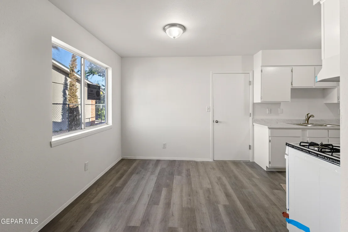 Photo of 10701 OPALSTONE Street