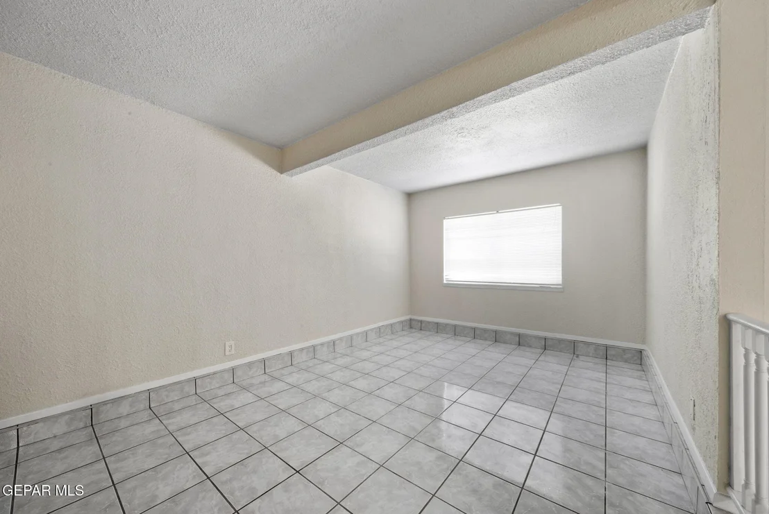 Photo of 5436 EDMONTON Avenue