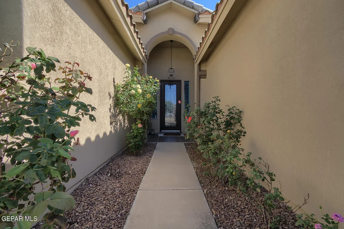 Photo of 5620 VALLEY MAPLE Drive